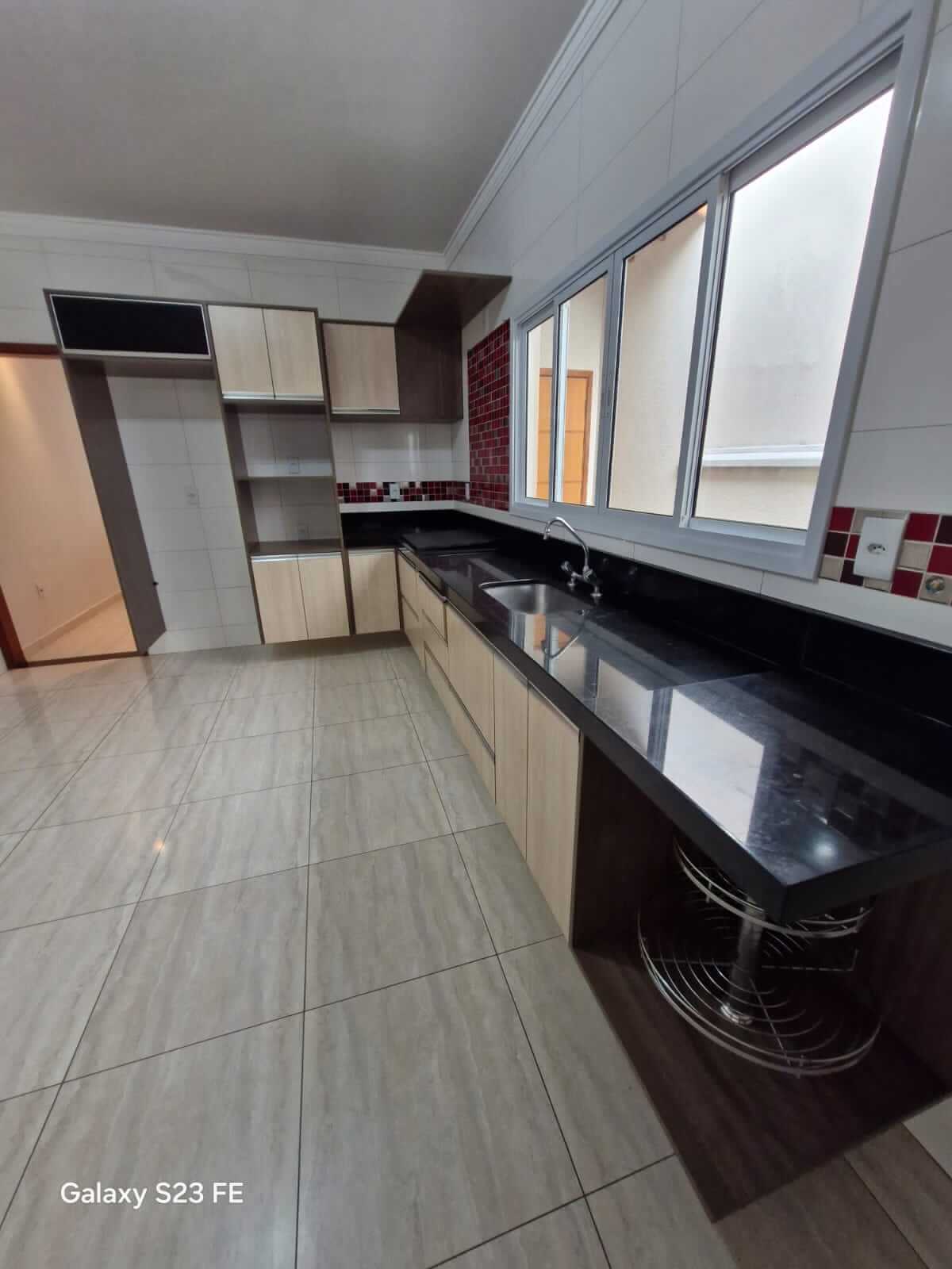 Casa a venda com Suite R$650.000,00 - Indaiatuba - SP - 