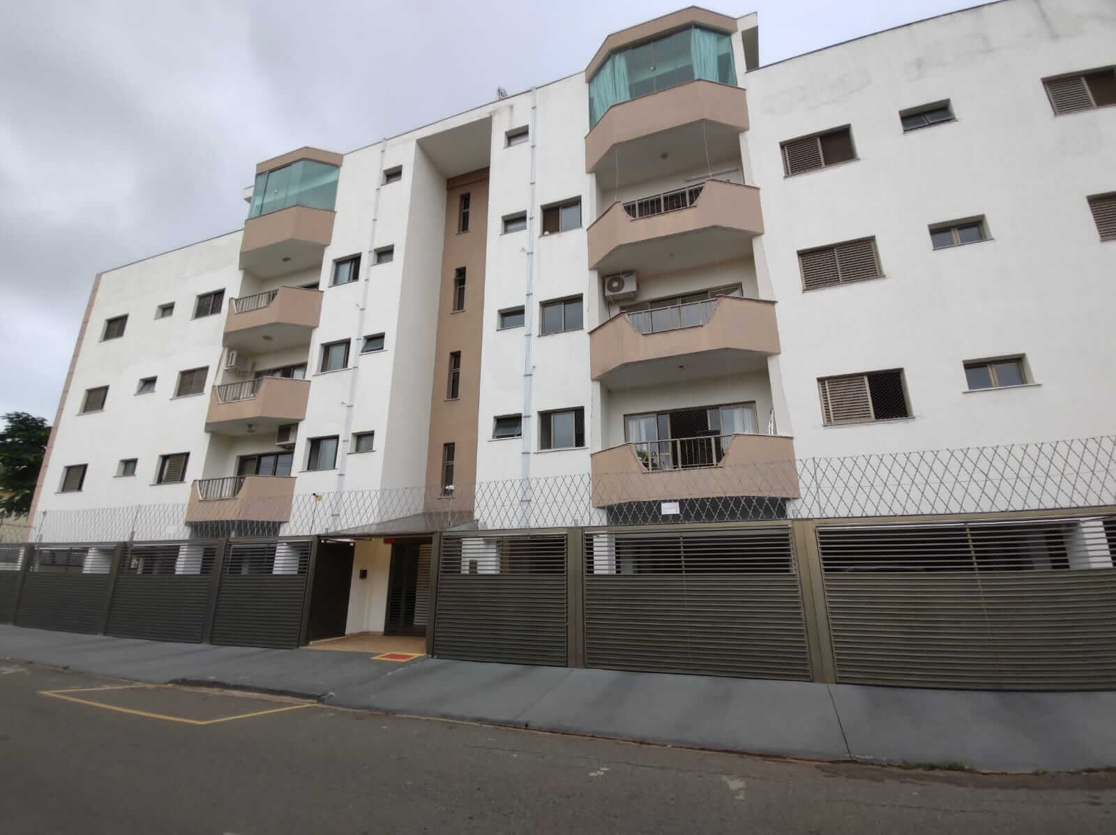 Apartamento à venda no Edifício Antares no Jardim América por R$ 700.000,00 - Indaiatuba SP
