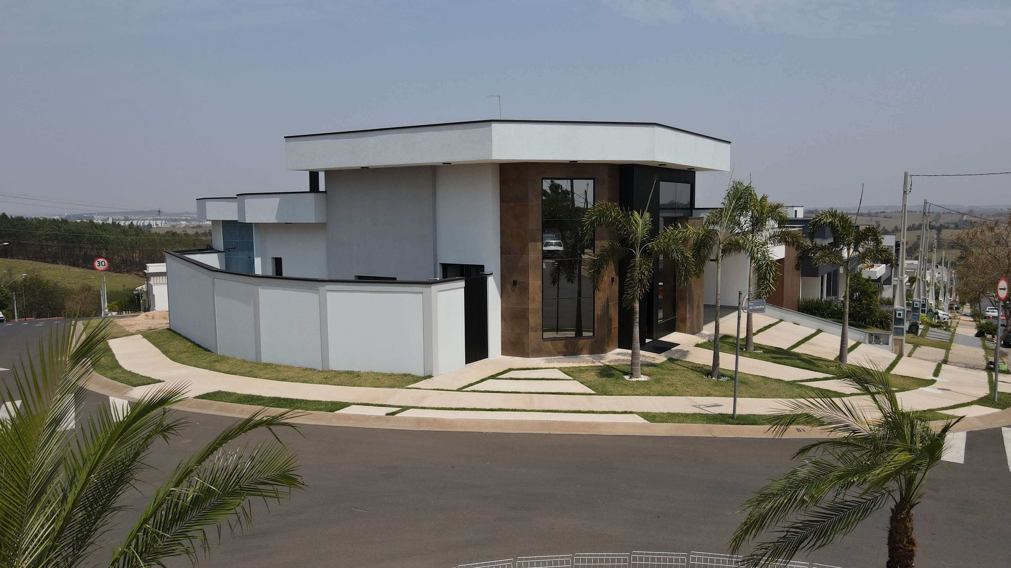 CASA À VENDA NO CONDOMÍNIO VIENA POR R$2.000.000,00 INDAIATUBA SP 