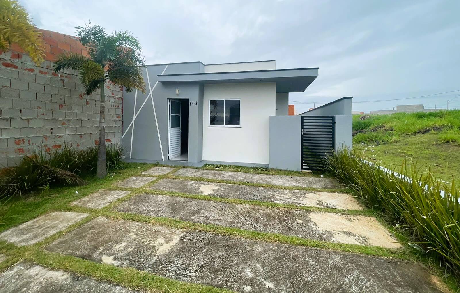 CASA A VENDA NO JARDIM SMART CITY POR R$ 440.000,00