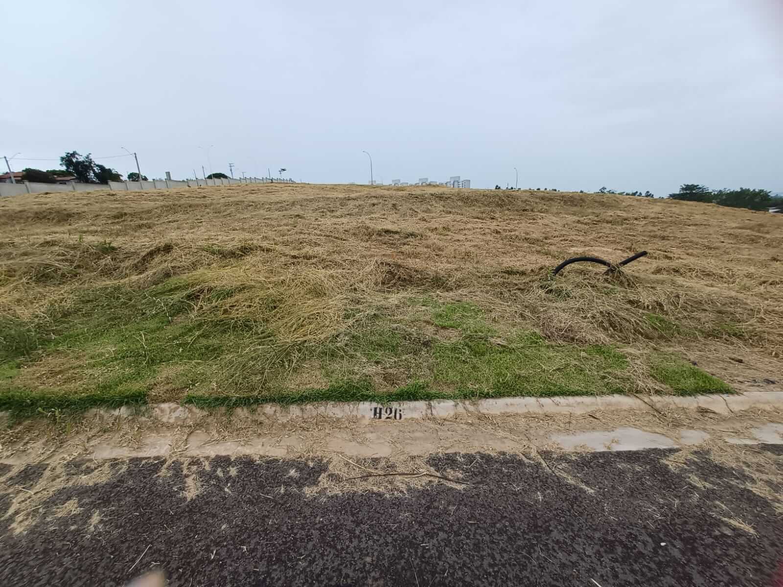 TERRENO À VENDA, ÓTIMA LOCALIZAÇÃO RESIDENCIAL CASA DO LAGO 